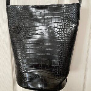 Neiman Marcus Women's Leather Bucket Bag